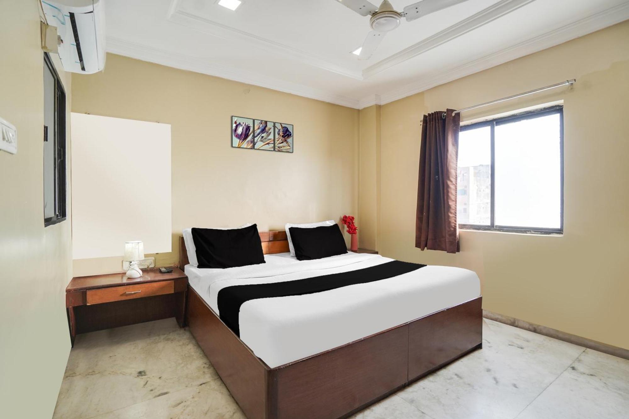 Super Hotel O Pithampur Formerly Ganga Residency Akolia Eksteriør bilde