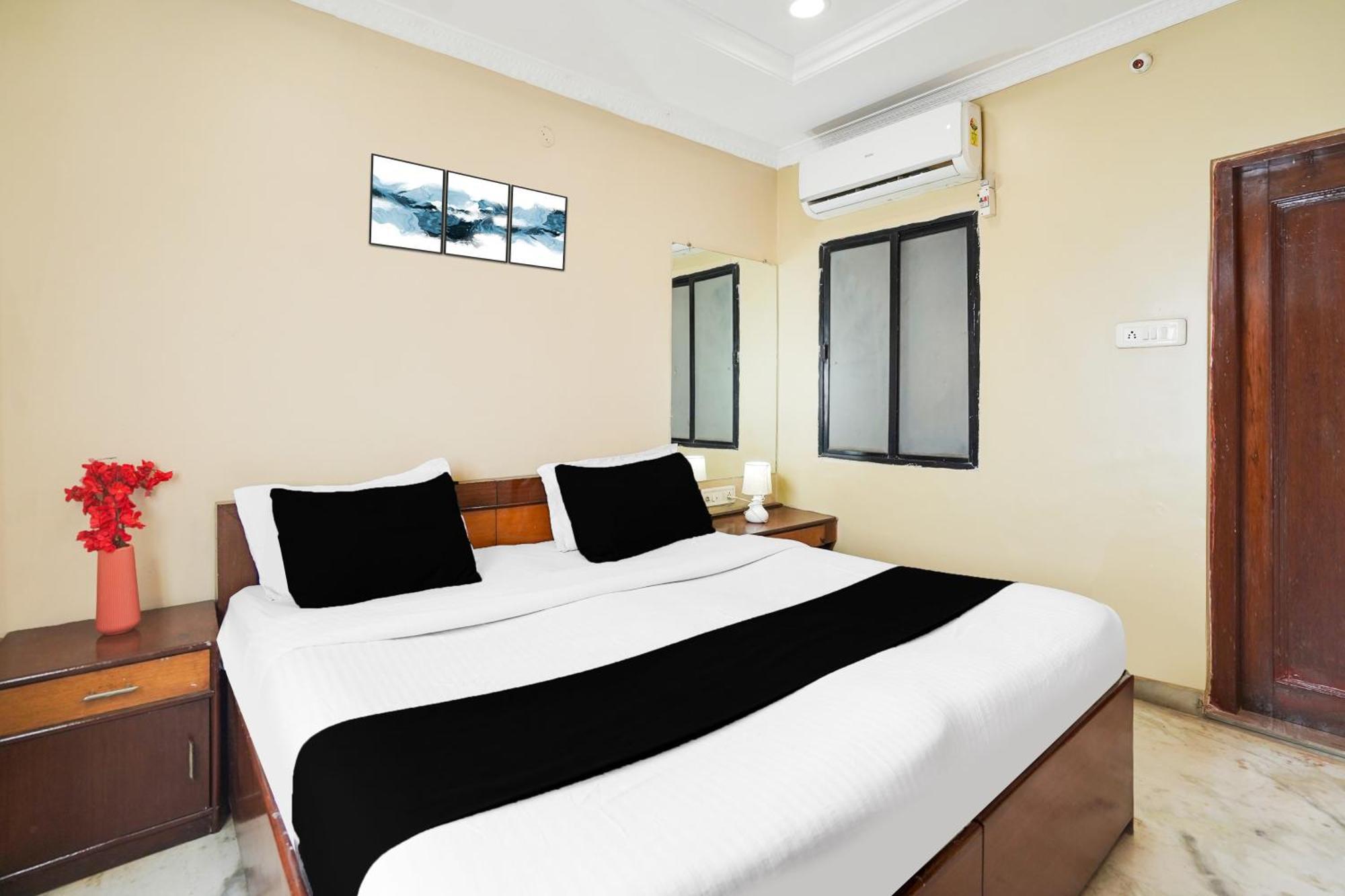 Super Hotel O Pithampur Formerly Ganga Residency Akolia Eksteriør bilde